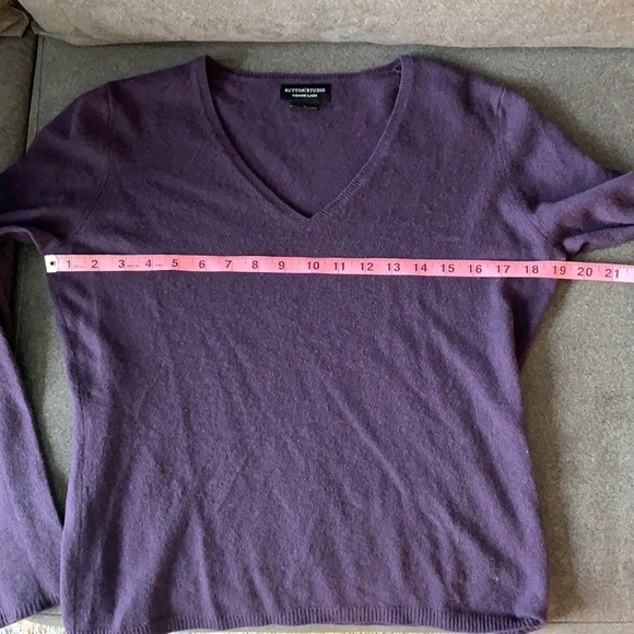 Sutton Studio 100% Cashmere V Neck Sweater M - Picture 4 of 8